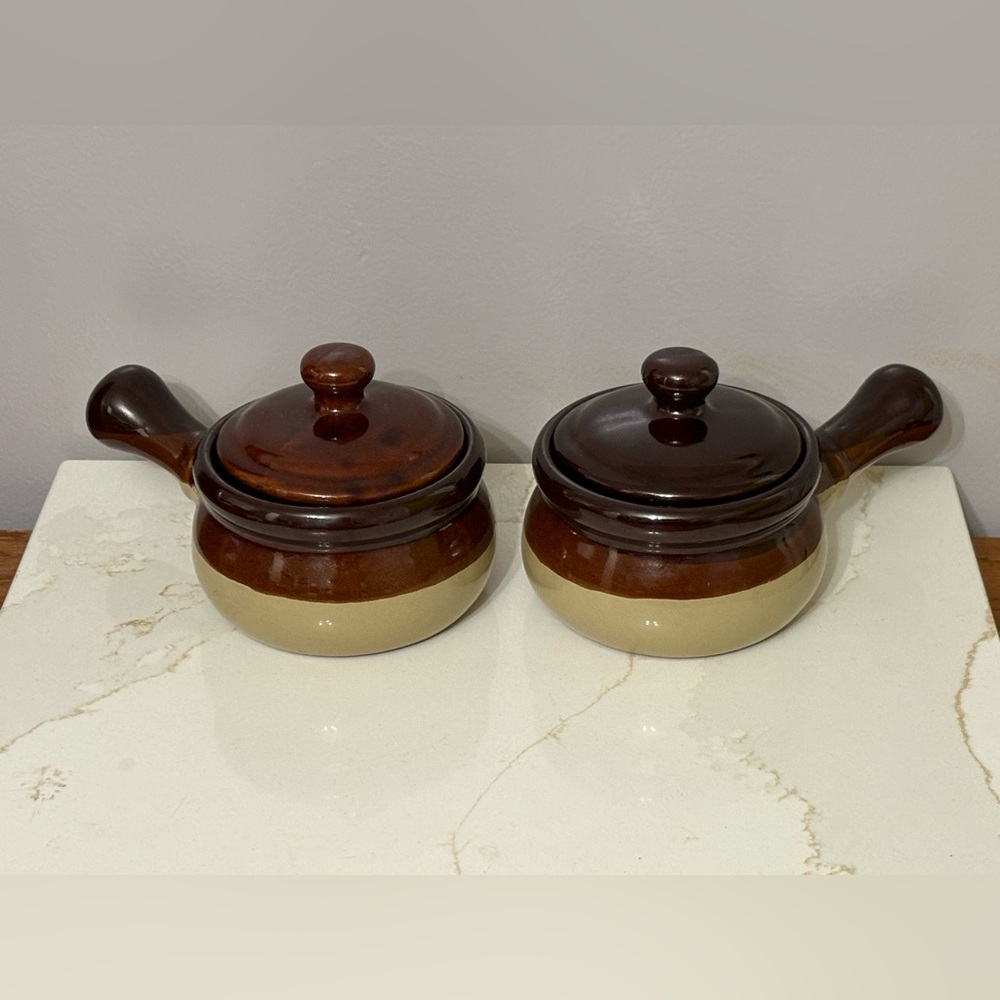 VTG Set of 2 Brown & Tan Stoneware Long-Handled Soup/Beans/Stew/Chili Bowls